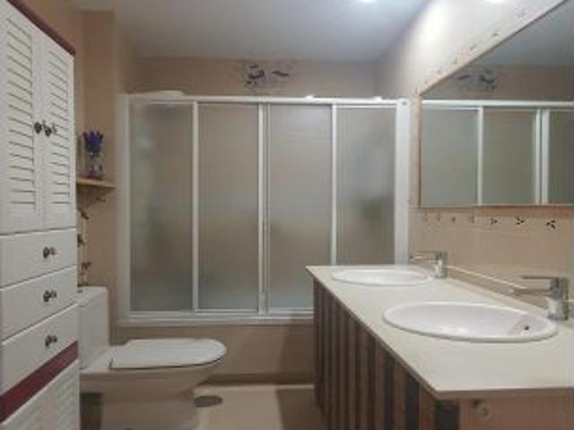 SE vende piso en zona de Abrantes