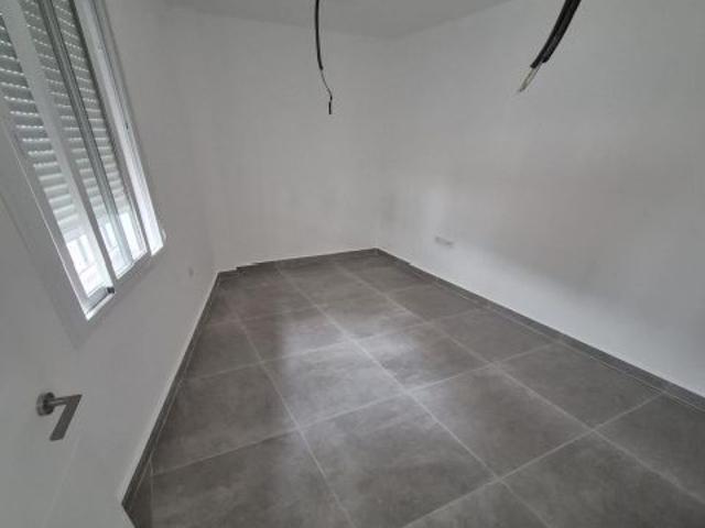 SE VENDE PISO EN ZONA PLANTA BAJA EN BARRIO BAJO