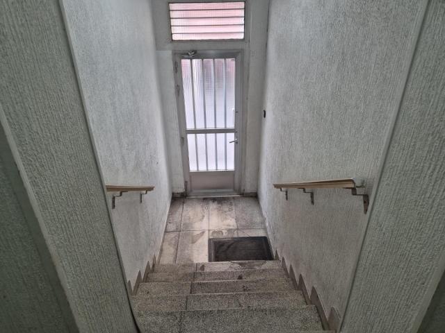 SE VENDE PISO