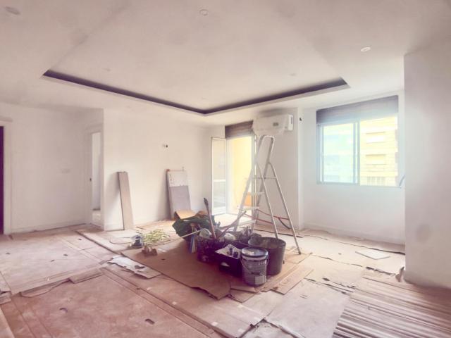 Se vende piso 3 hab. 2 cuartos de baño ACABADOS DE PRIMER NIVEL. Couto. Ascensor