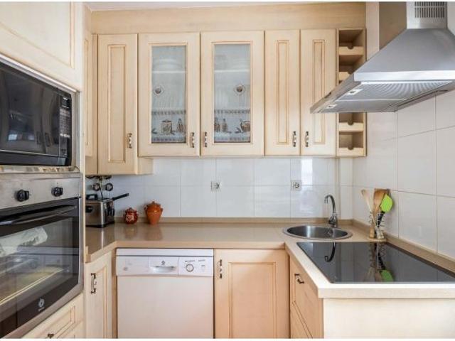 SE VENDE PISO 68 M2 REFORMADO 3 HABITACIONES, UN BAÑO LUMINOSO