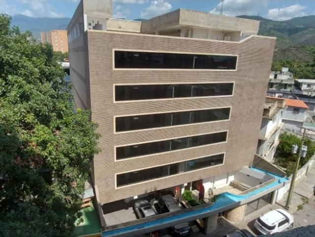 SE VENDE POTENCIAL EDIFICIO COMERCIAL