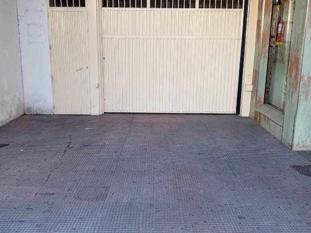 Se vende plaza de garaje cerrada en el barrio del Zaidín, en Granada
