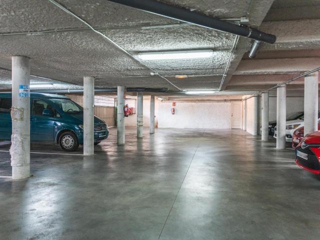 Se vende plaza de garaje doble en Urbanización La Fuentona – San Salvador, Cantabria