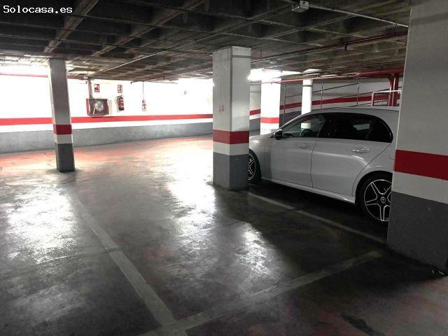 SE VENDE PLAZA DE GARAJE EN CALLE ALMORIDA 14