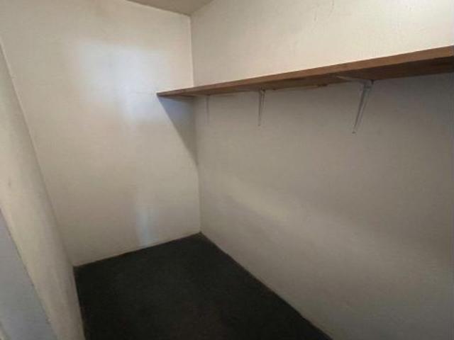 SE VENDE PLAZA DE GARAJE Y TRASTERO