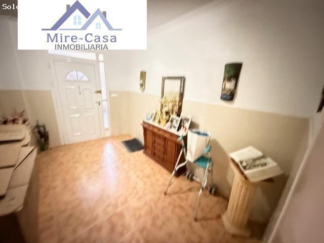 SE VENDE PLANTA BAJA, CON PATIO PISABLE DE 45 METROS CON BARBACOA