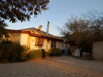 Se vende Prop. con piscina y salón de evento ideal inversión
