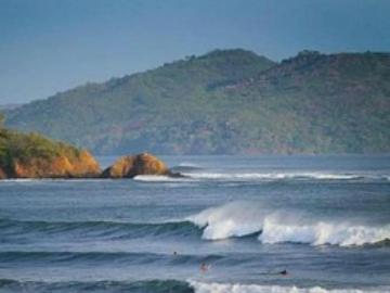 Se Vende: Propiedad de 7,000 m² con Vista al Mar y Acceso Privado en Playa Estero