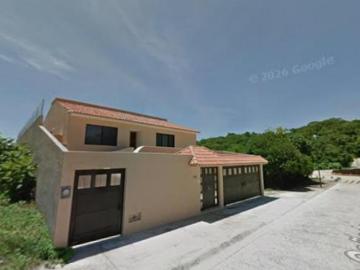 SE VENDE PROPIEDAD EN EXCELENTE PRECIO. COL. CRUCECITA, HUTULCO, OAXACA