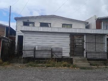 Se vende propiedad en plena Av. Industrial frente a supermercado Lider | 4 Dormitorios por 300000. 00 en Puerto Montt