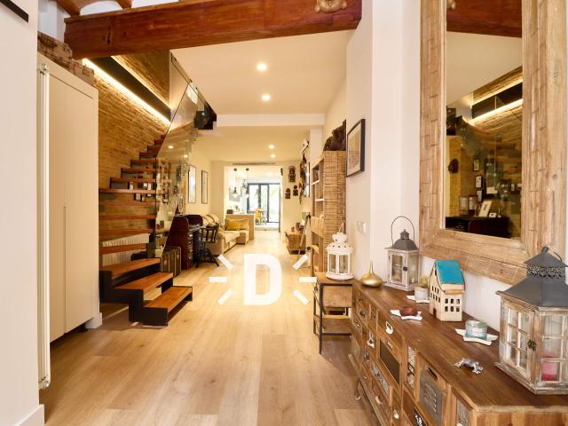 SE VENDE PRECIOSA CASA EN BENETUSSER