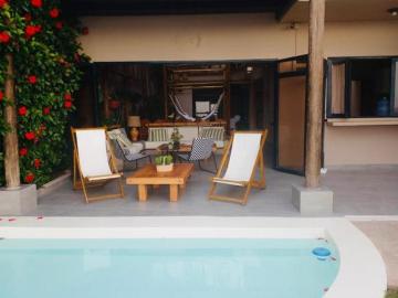 Casa en las Pocitas en Primera Fila en Mancora en Venta