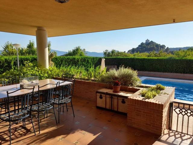Se vende precioso chalet en Ibi