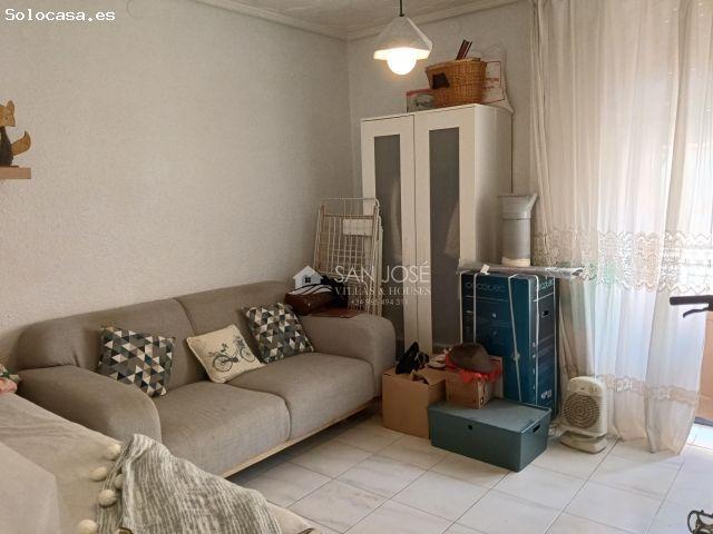 SE VENDE PRIMER PISO EN ASPE EN BUEN ESTADO