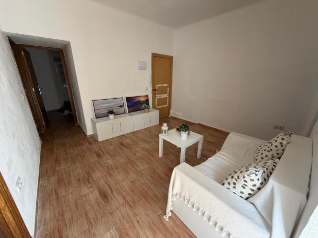 Se vende primer piso en la zona de los Barreros en Cartagena