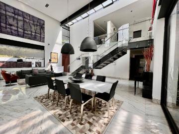 SE VENDE RESIDENCIA EN JARDINES DEL PEDREGAL