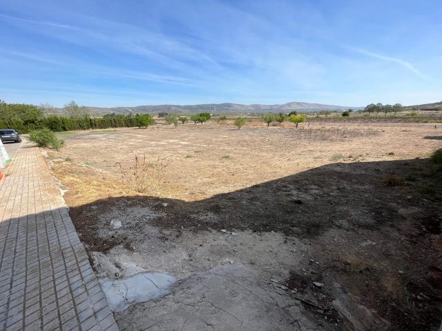 Se vende solar urbano de 945 metros en la Cañada junto Villena, para construir viviendas unifamiliares de baja más 2 alturas con 2000 metros edificables!