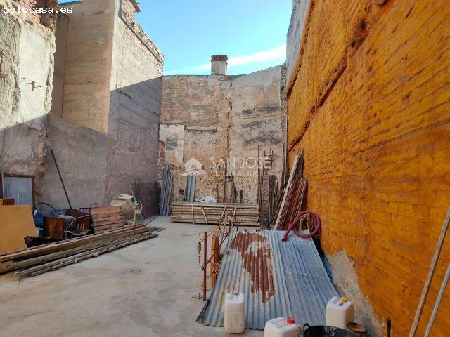 SE VENDE SOLAR URBANO EN EL CENTRO DE ASPE