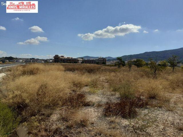 SE VENDE SOLAR DE 3200M2