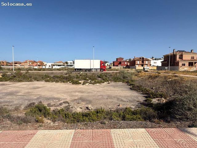 Se Vende Solar en Las Salinas en Calle Grecia