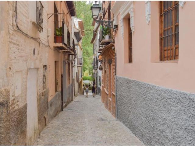 Se Venden 3 Apartamentos conjuntamente a los Pies de La Alhambra