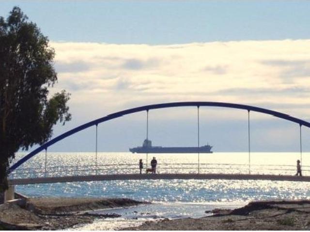? SE VENDEN 4 CHALETS INDEPENDIENTES EN EL PALO ?