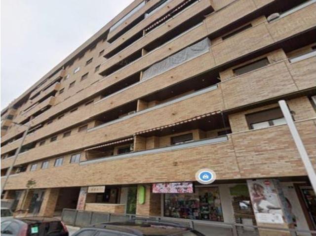 Se venden dos Locales OKUPADOS en Marcenado 46 Madrid, Madrid