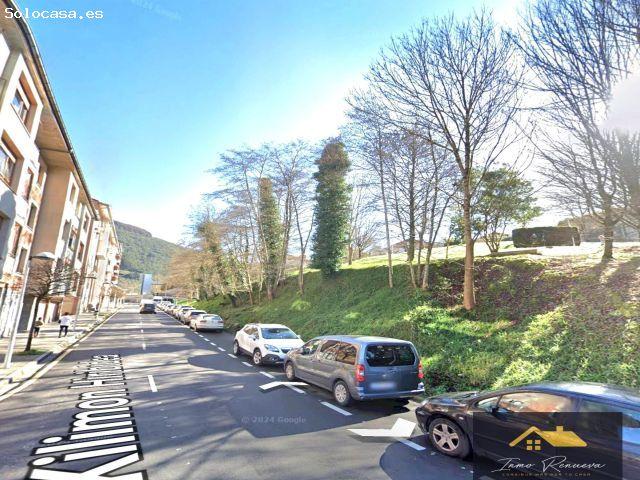 Se Venden dos locales unidos con 436 m2 en Mendaro
