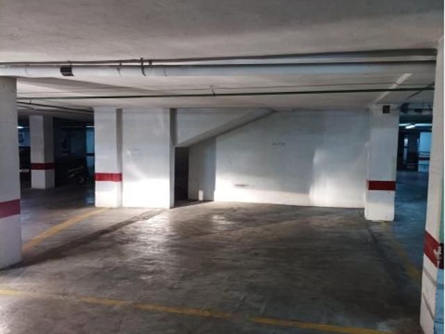 SE VENDEN DOS PLAZAS DE APARCAMIENTPO EN EL CENTRO