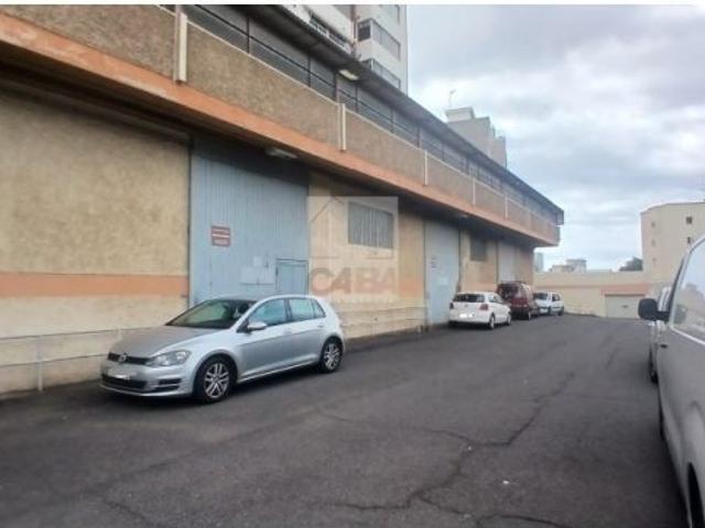 Se venden Naves industriales en Santa Cruz de Tenerife
