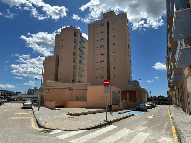 Se venden plazas de garaje en ZONA HISPANIA junto al Mandarache
