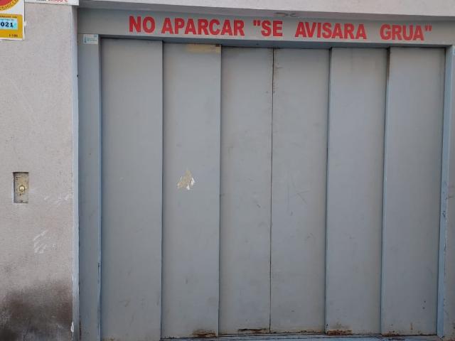 SE VENDEN PLAZAS GARAJES, CERCA HOSPITAL, DISTINTAS MEDIDAS, FACIL MANIOBRA