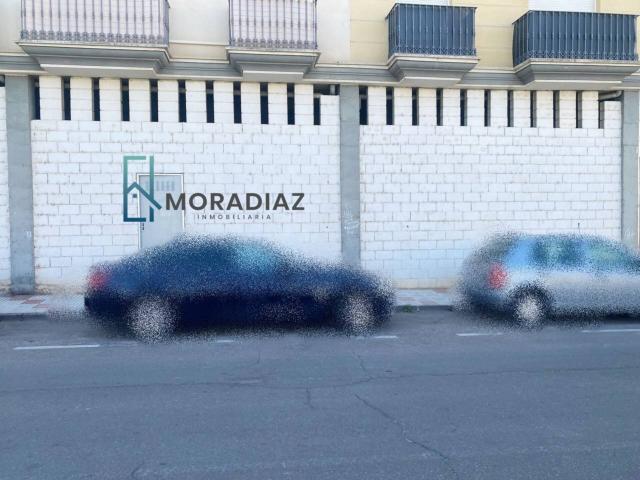 Se vede locales comercial en Don Benito