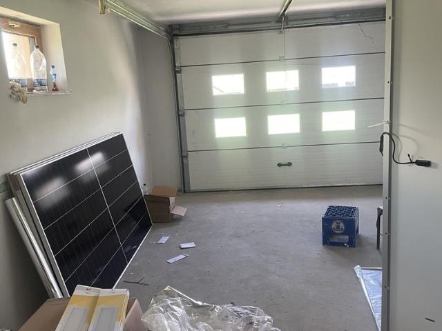 Se vinde casa la gri, din caramida, cu izolatie 15 cm. Vata bazaltica