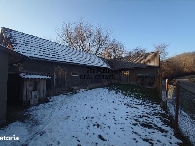 Se vinde Casa si teren cu priveliste, zona rurala