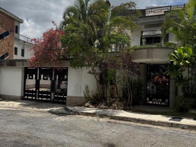 Se VND Casa 680m²C 7H+8B+1E+Trzs+Vista+C.Cerrada Vig Los Samanes