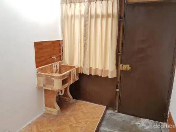 Se alquila mini departamento con entrada independiente