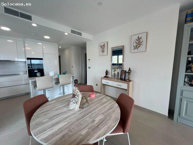 SE ALQUILA NUEVO APARTAMENTO EN PONIENTE PRIMERA LINEA