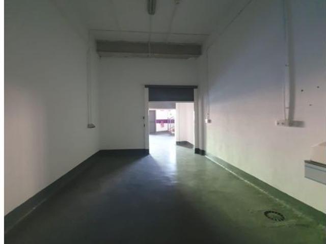 Se alquila nave en el P.I. La Menacha