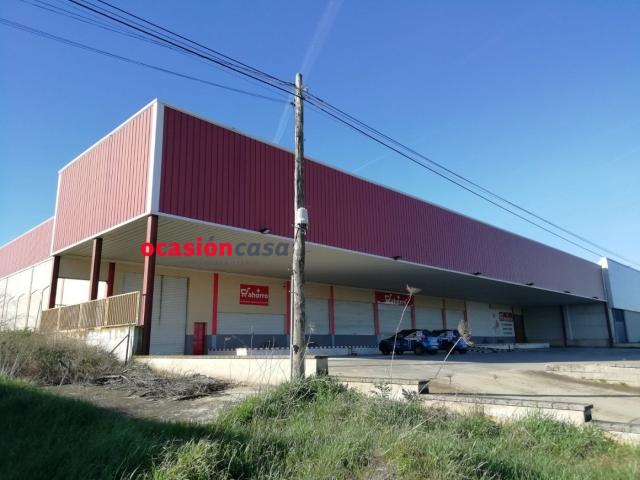 SE ALQUILA NAVE INDUSTRIAL