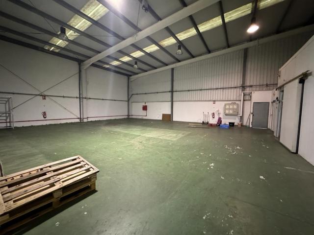 SE ALQUILA NAVE INDUSTRIAL EN EL PIB ALDAMA