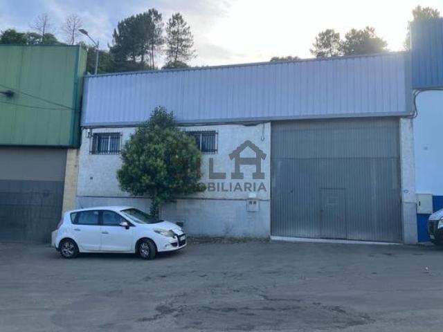SE ALQUILA NAVE POLÍGONO DE BARREIROS