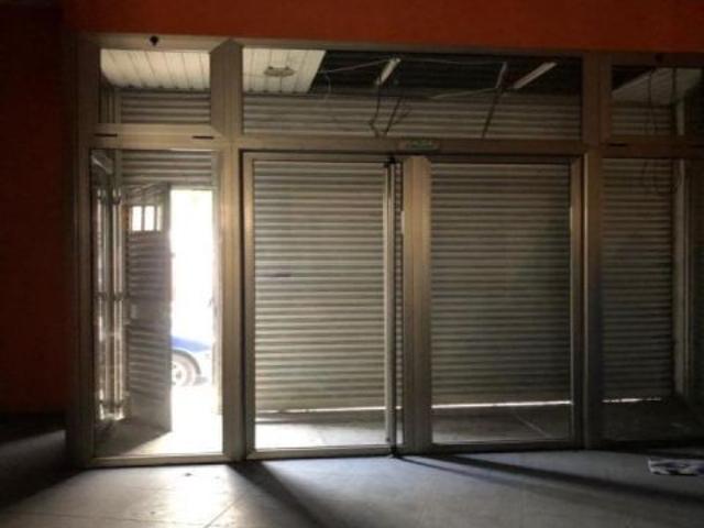 SE ALQUILA O VENDE BAJO 250M2 ZONA LAGUNAS