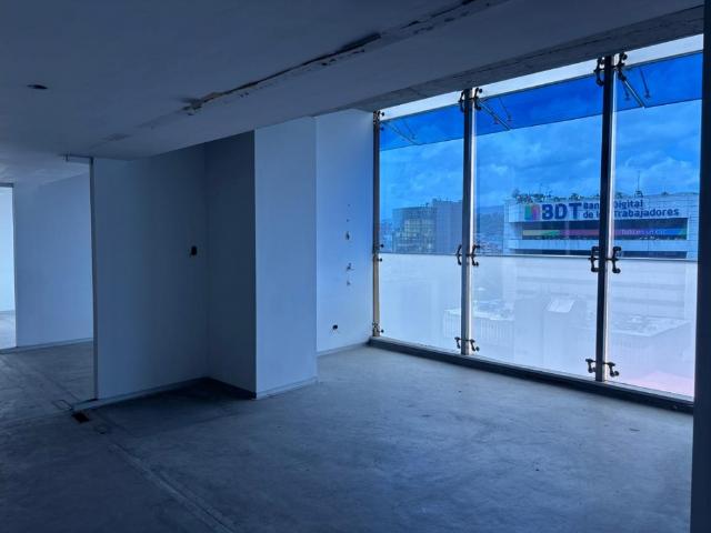 Se Alquila Oficina 1022m² 4p El Rosal