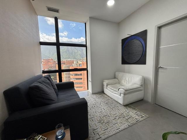 Se alquila Oficina 12m² Campo Alegre