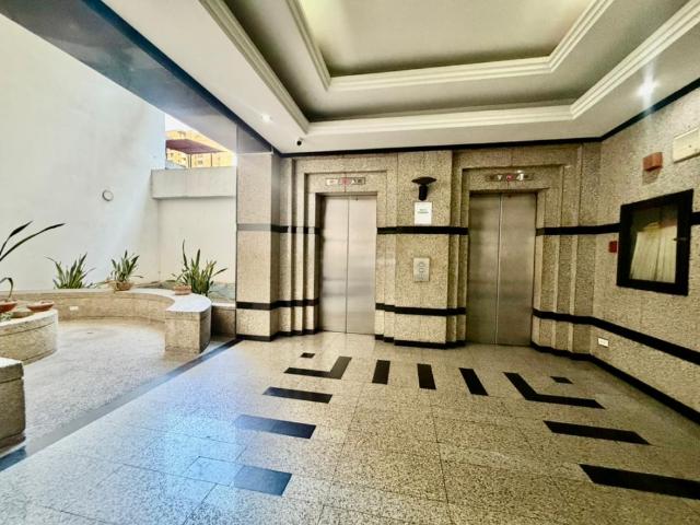 Se Alquila Oficina 187m² 4p El Rosal