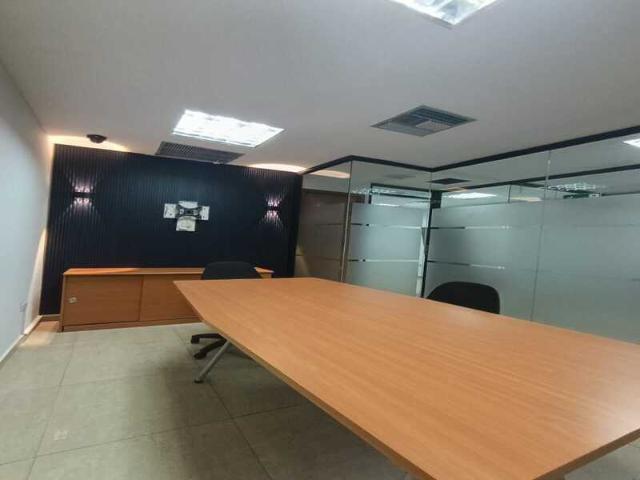 Se Alquila Oficina en C.C Parral Plaza SEMI AMOBLADA Y EQUIPADA