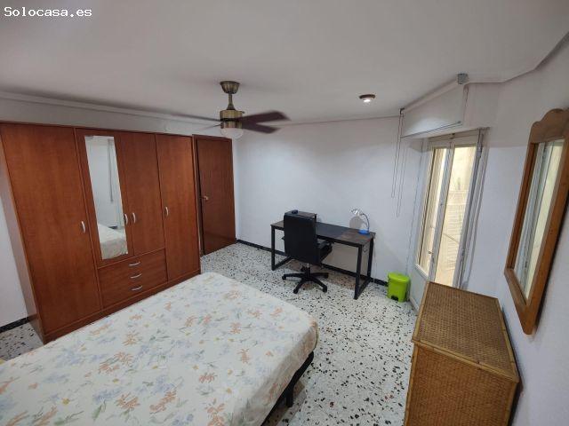 SE ALQUILA AMPLIA VIVIENDA EN ALTABIX CERCA UNIVERSIDAD