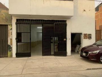 Se alquila amplio local comercial de 140 m²